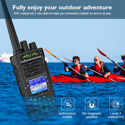 GPS IP67 Digital Walkie Talkie для связи с передатчиком VHF UHF 150*64*40 мм