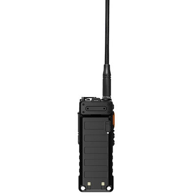 UV-25L Цветный большой экран Walkie Talkie с функцией VOX и требуется 4 батареи AAA
