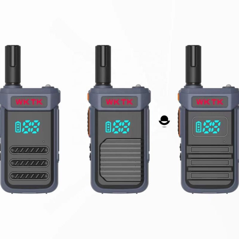 2 Вт/0,5 Вт выходная мощность радиостанция Walkie Talkie POC с сетью Wifi и черным динамиком Android